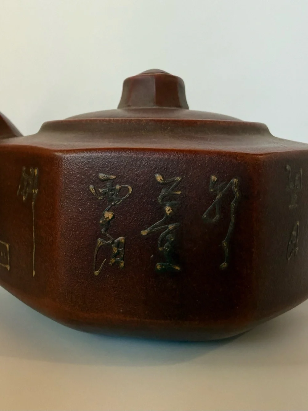 Chinese Yixing Zisha Hexagonal Teapot Gu Jingzhou Mark Calligraphy 340ml